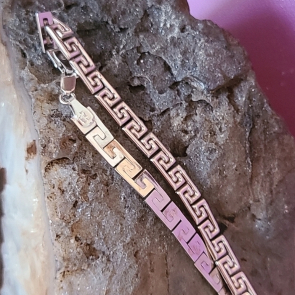 Beautiful Solid 14k White Gold Greek Key Bracelet
